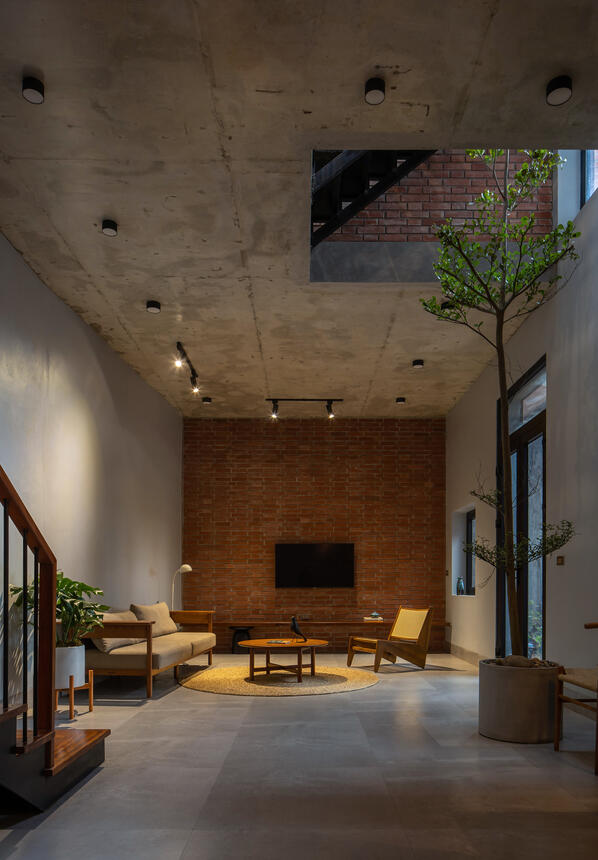 02-Small_Brick_House_Tung_Nguyen_Architects